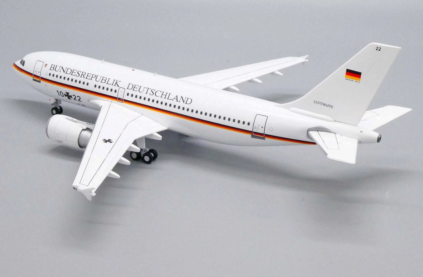 JC WINGS A310-300 GERMAN AIR FORCE REG: 10 22